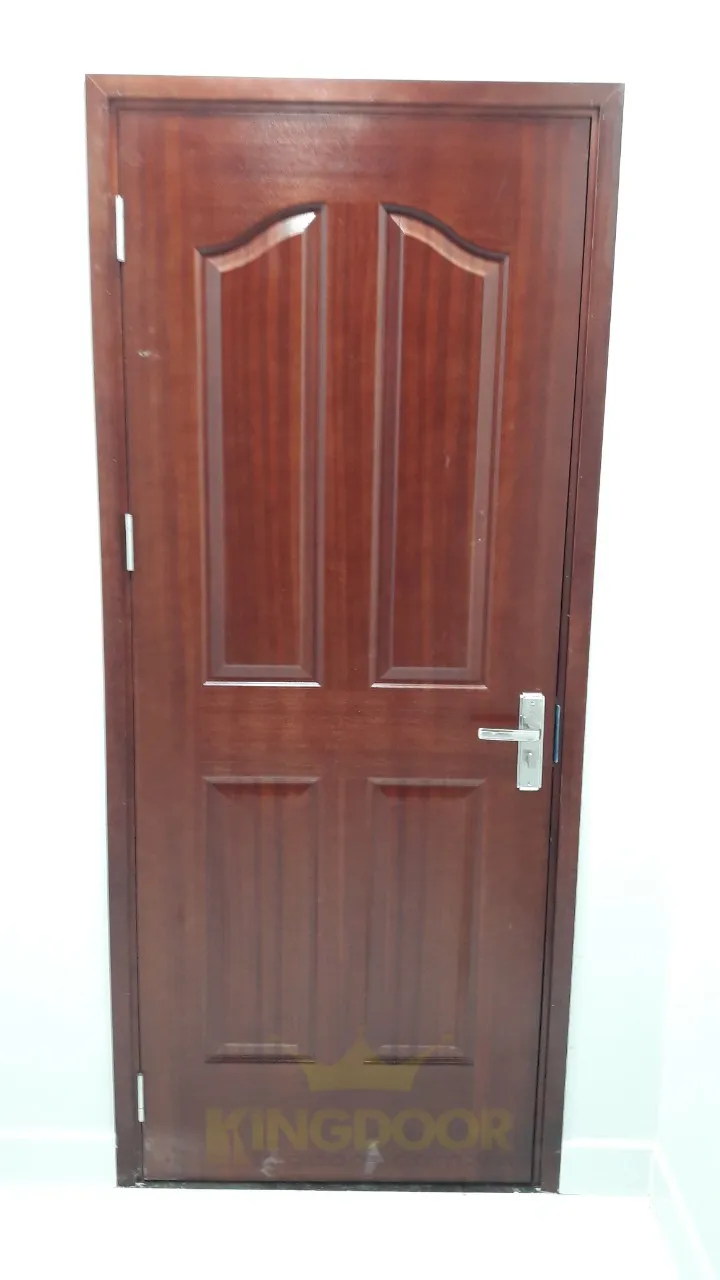 Kingdoor thi công lắp dựng hoàn thiện cửa gỗ phong ngủ giá rẻ tại Bình Tân - cửa gỗ HDF Veneer.