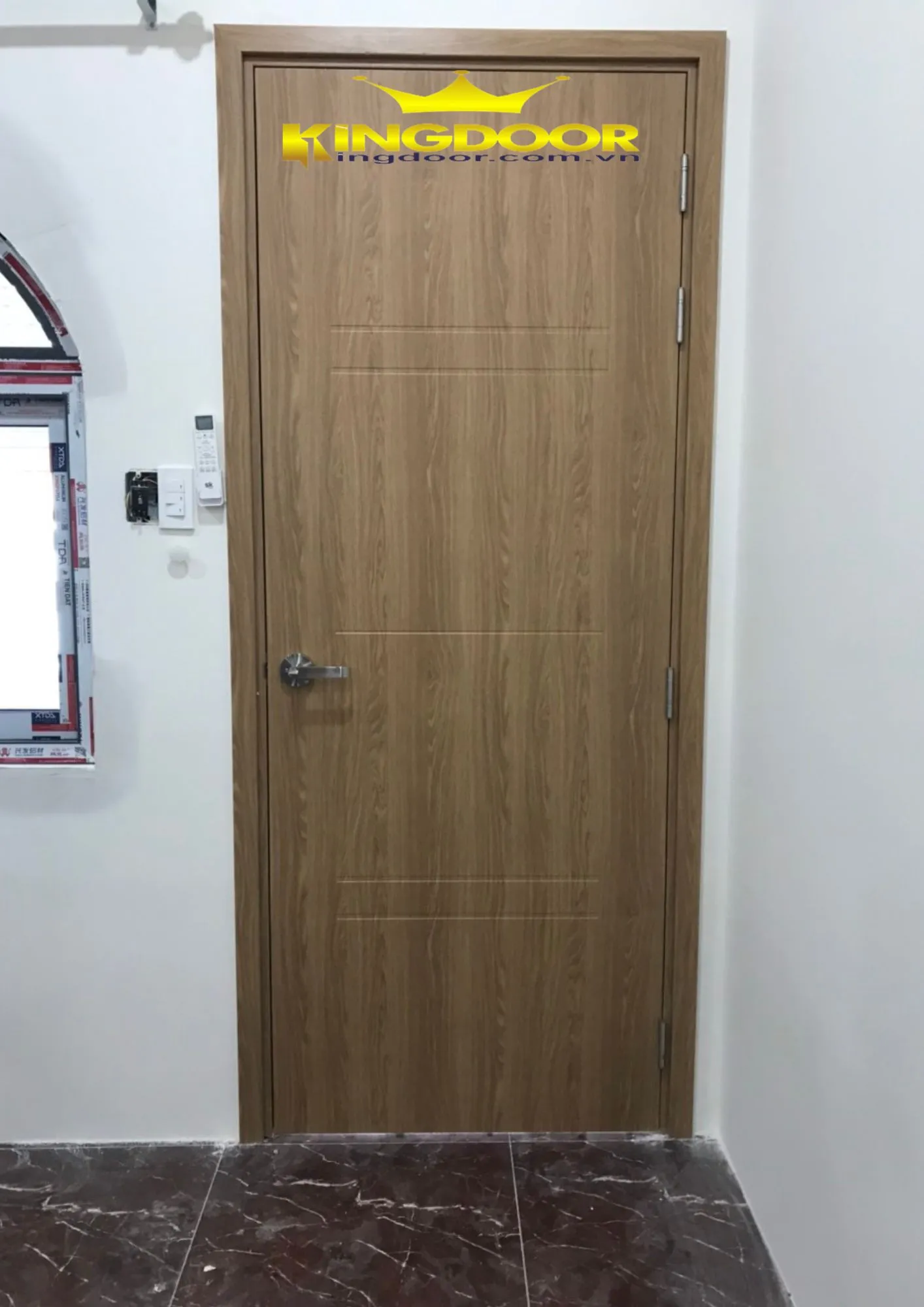 Mẫu cửa nhựa Composite