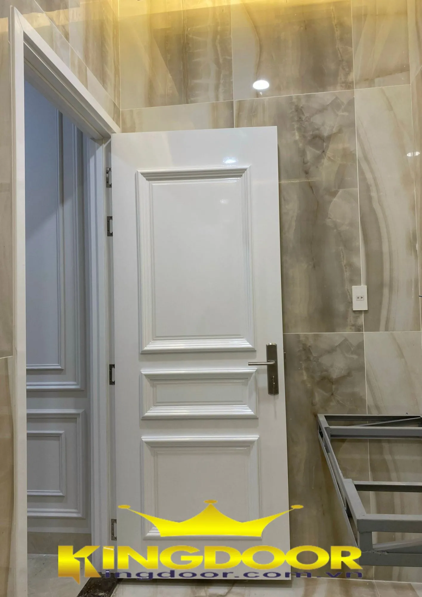 Mẫu cửa nhựa Composite