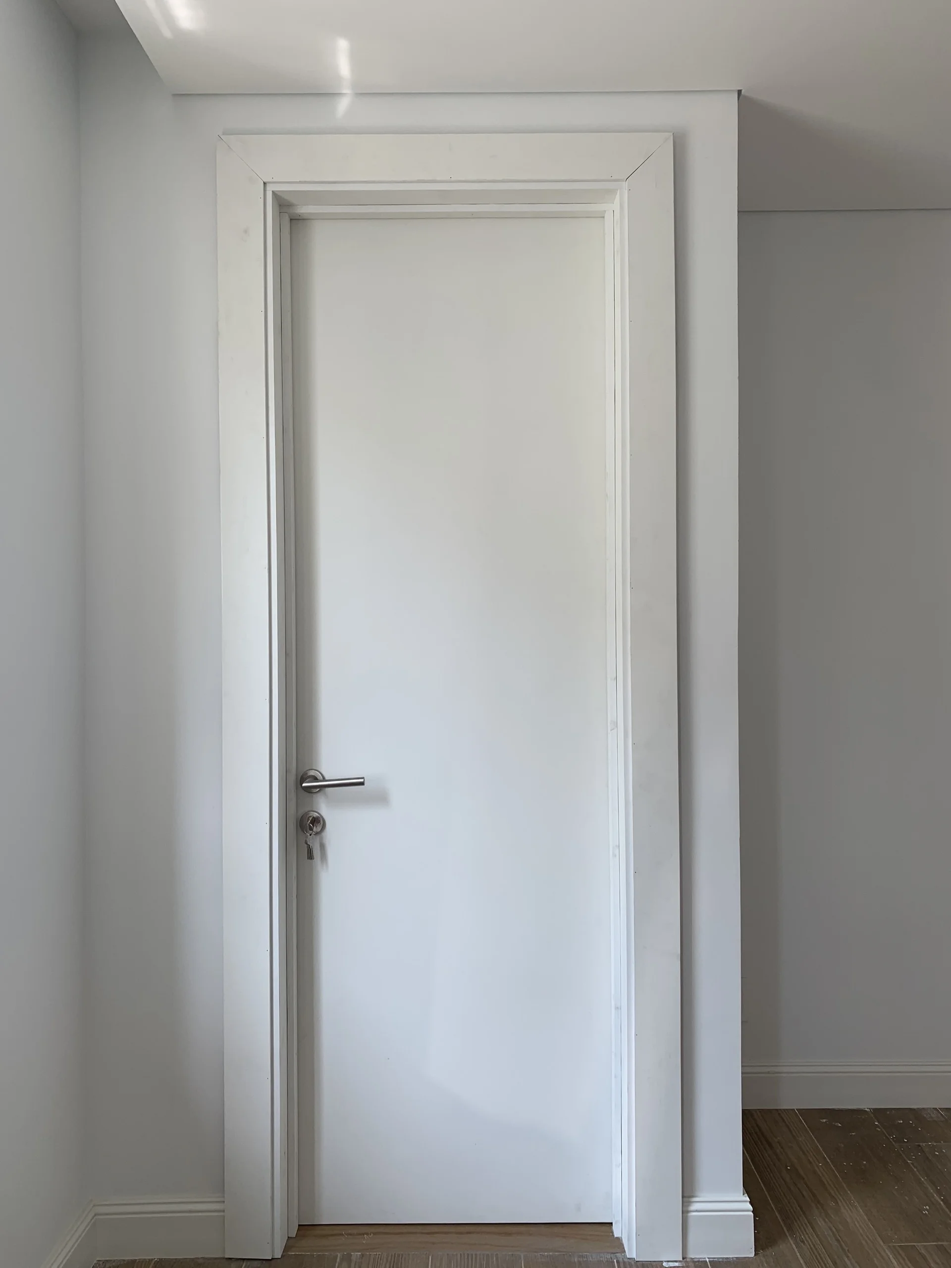 cua-go-mdf-laminate-tai-da-lat