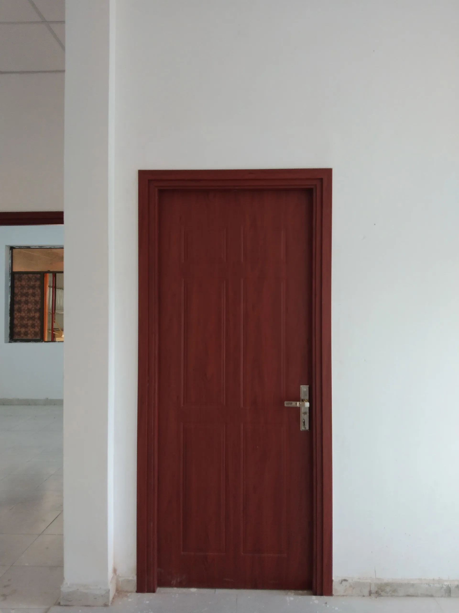 Cửa nhựa Composite sơn Pu lắp đặt tại Quận 1