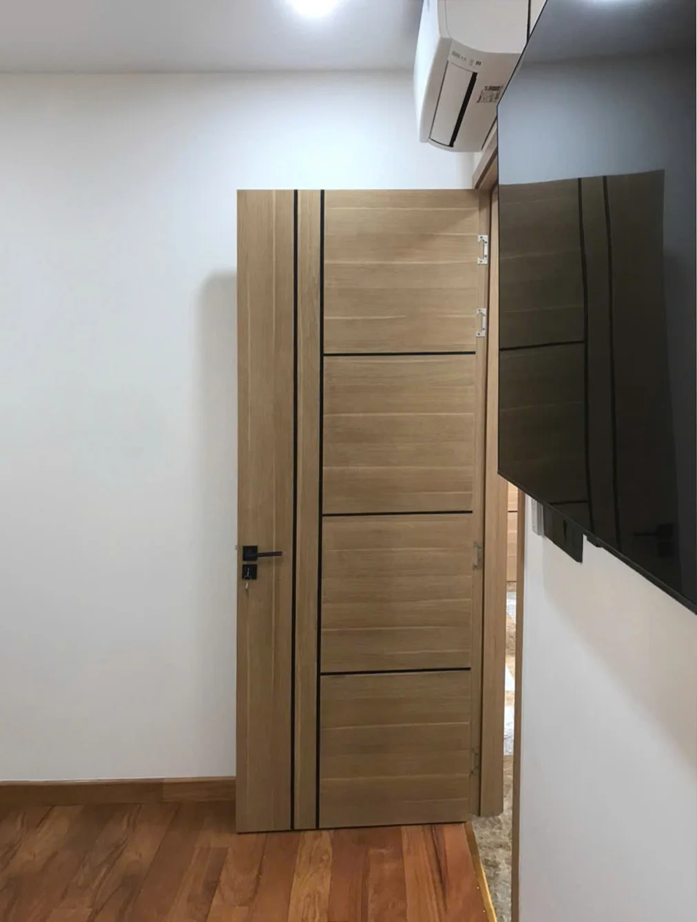 cua-go-mdf-melamine-tai-qun-7