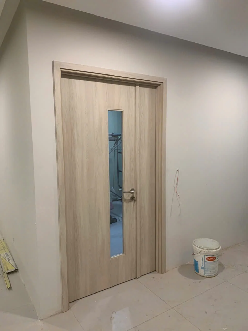 cua-go-mdf-melamine-tai-qun-7