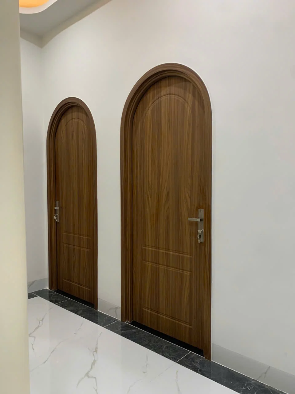 gia-cua-nhua-composite-tai-tay-ninh