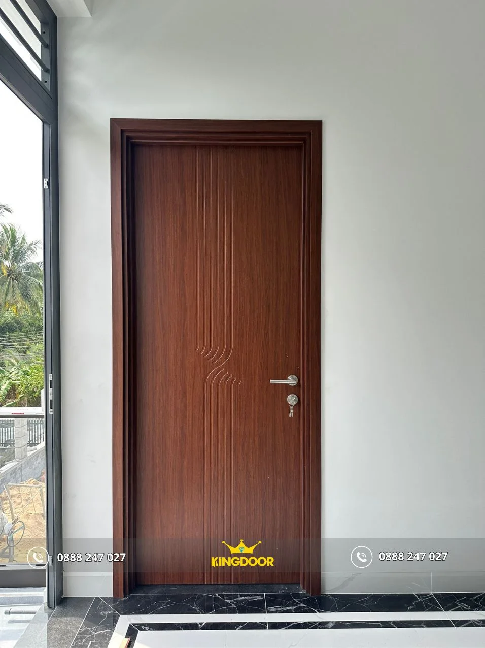 cua-nhua-composite-tai-tay-ninh