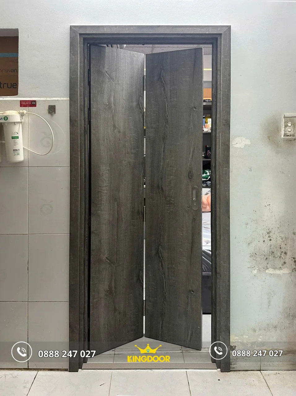 cua-xep-gap-composite-tai-phuong-ban-co