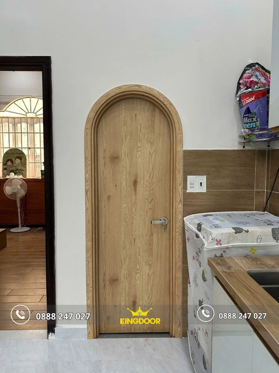 cua-vom-nhua-composite-tai-phuong-phu-lam