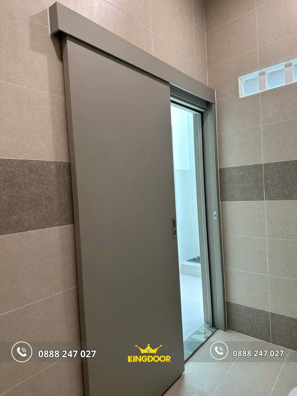 cua-lua-nhua-composite-tai-phuong-sai-gon