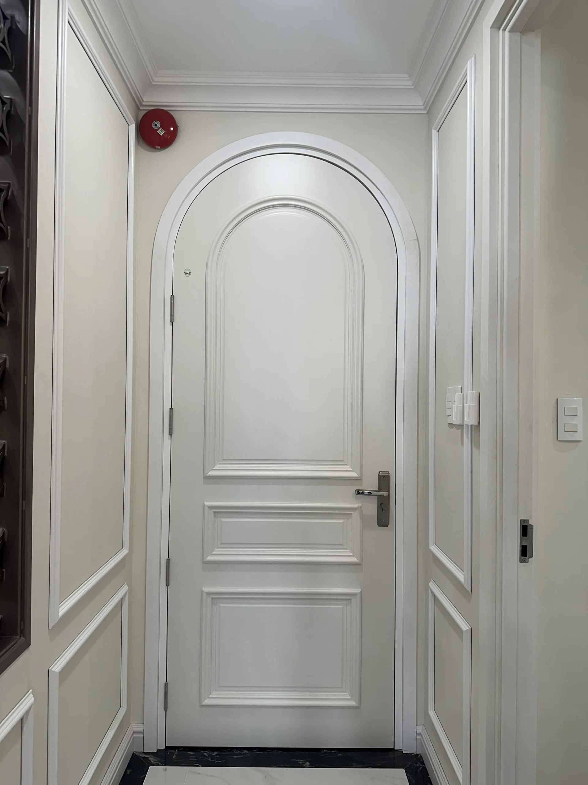 cua-vom-nhua-composite-tai-phuong-tan-hung