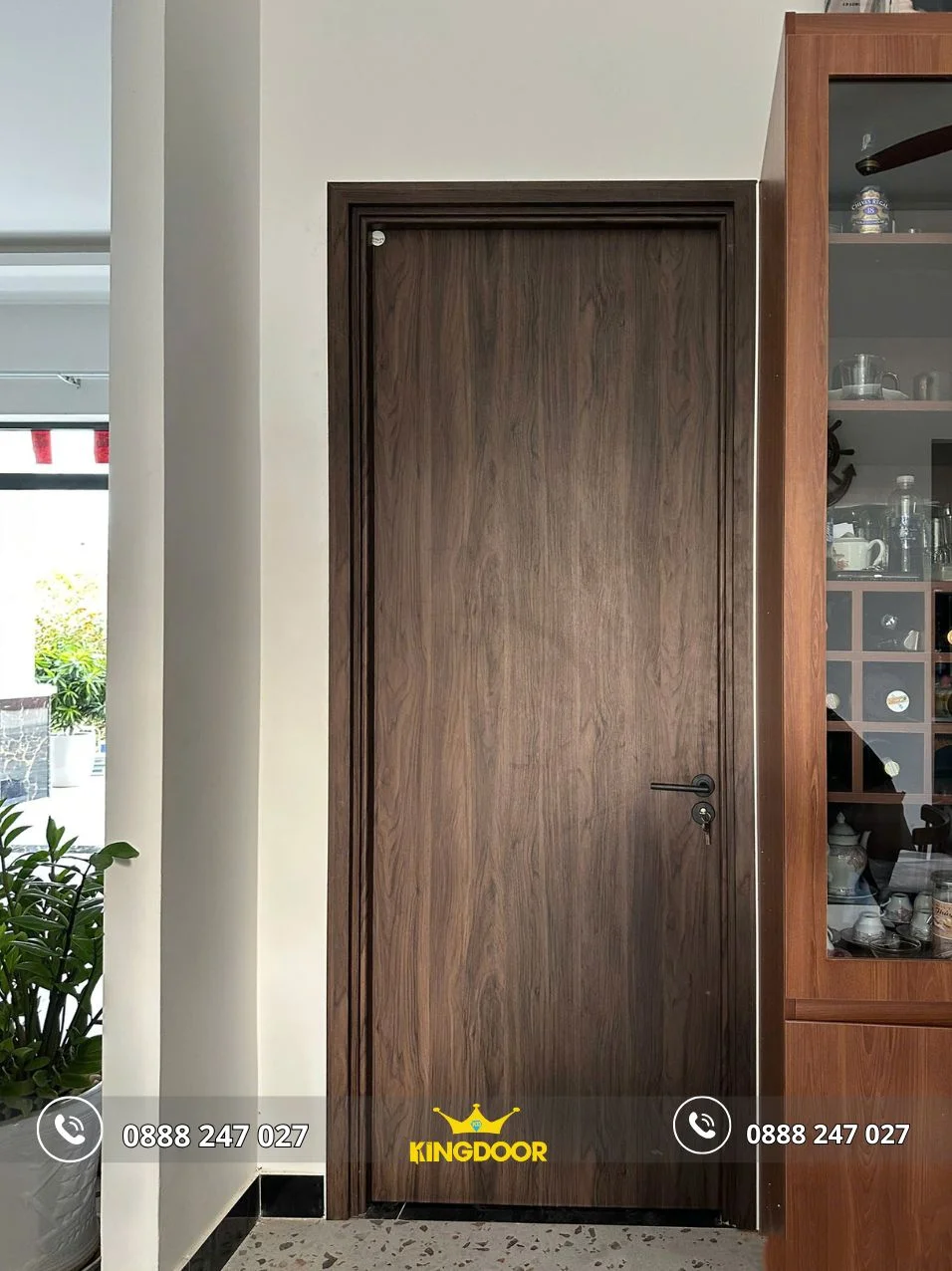 cua-nhua-composite-tai-duc-hoa-long-an