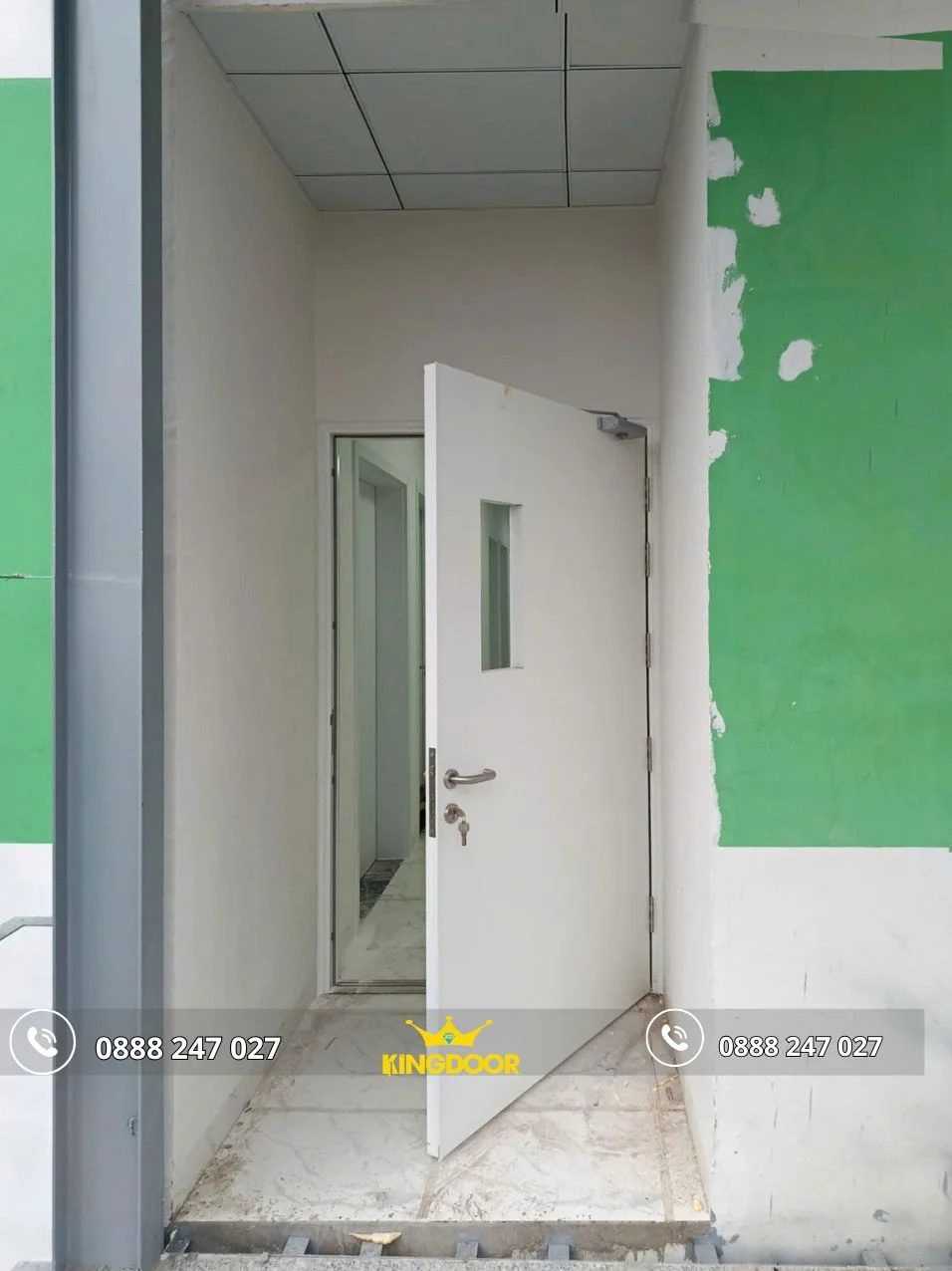 gia-cua-thep-chong-chay-tai-phu-nhuan